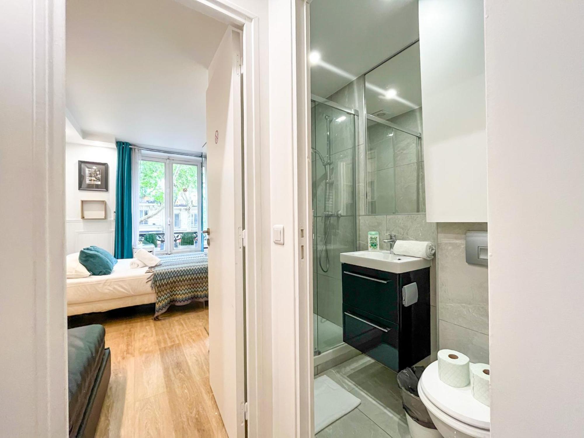 112 - Urban Atelier Saint Michel Apartment Париж Екстериор снимка