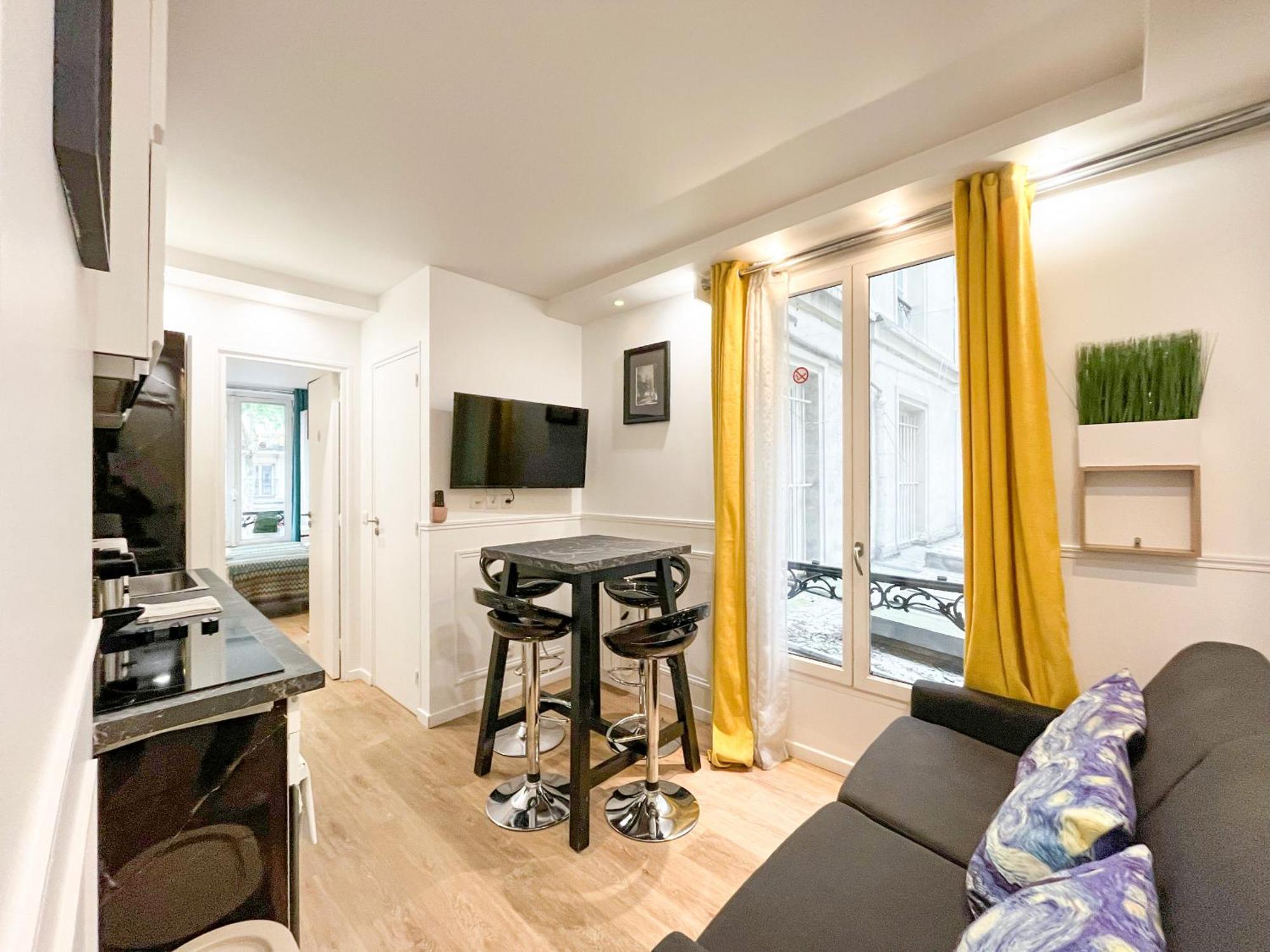 112 - Urban Atelier Saint Michel Apartment Париж Екстериор снимка